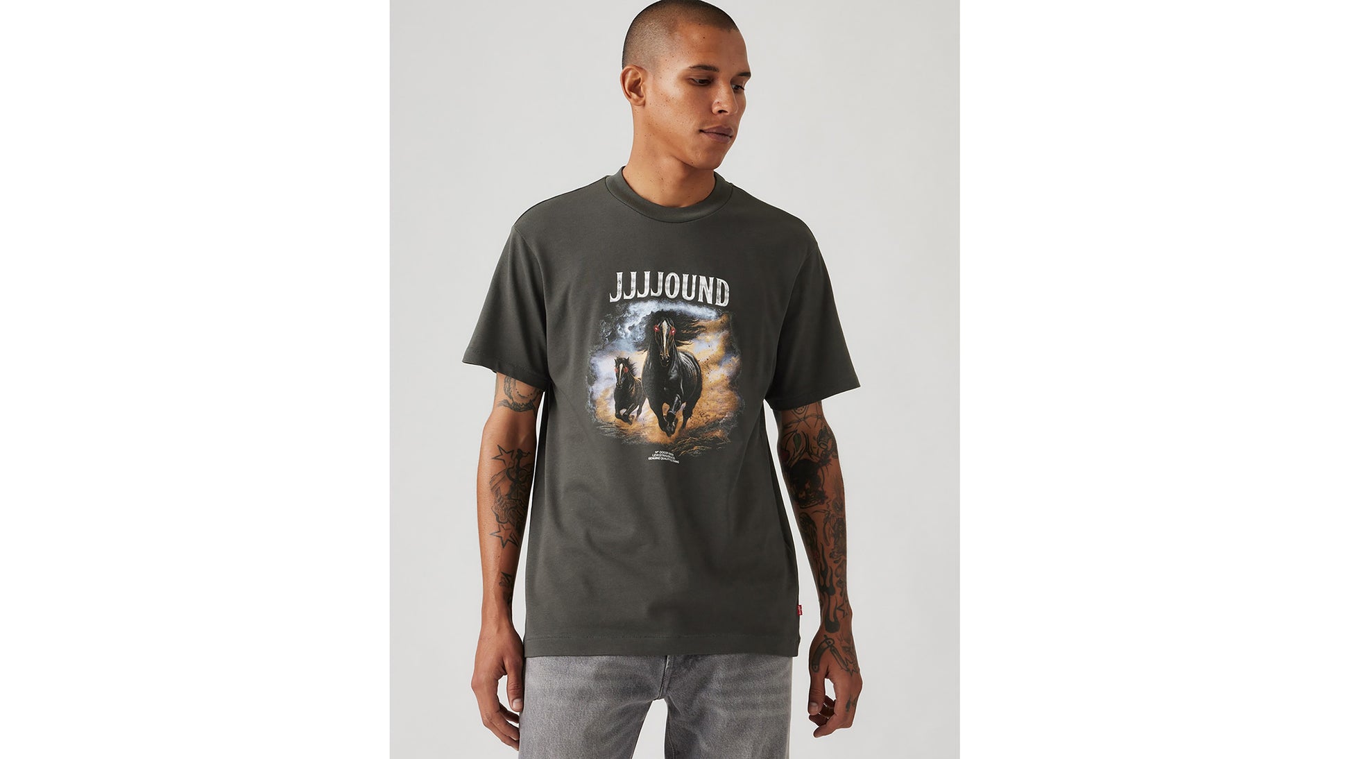 0002F0000_01_Front