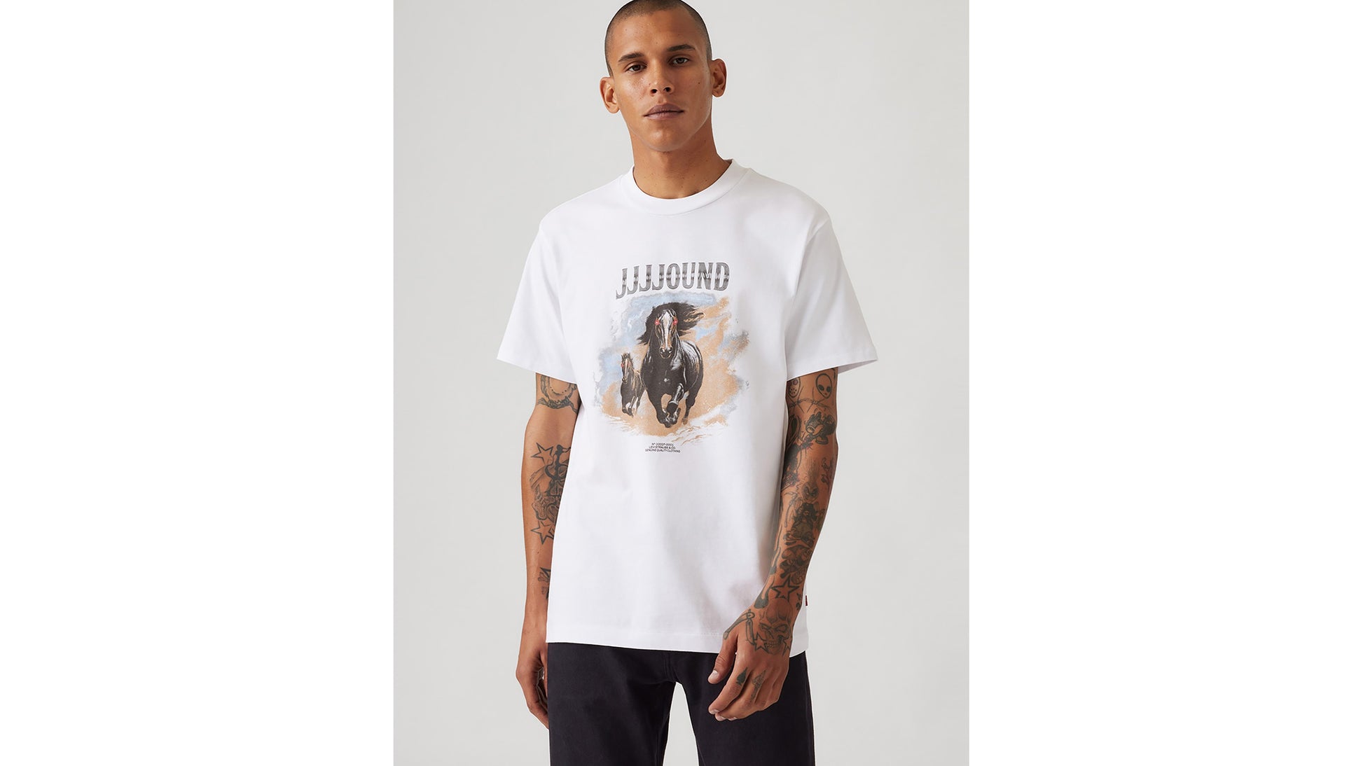 0002F0001_01_Front