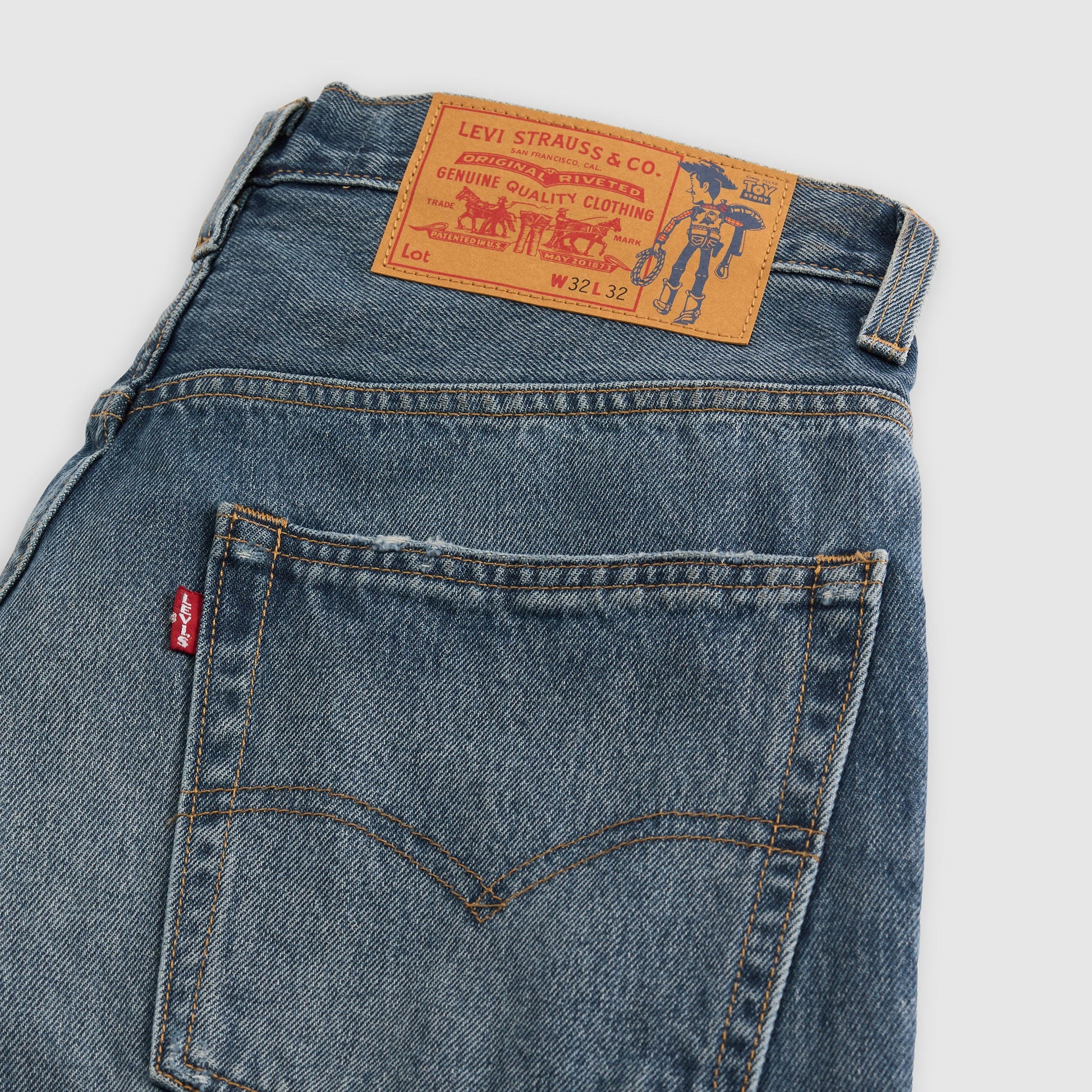 LEVI'S® X TOY STORY 웨스턴 플레어 진