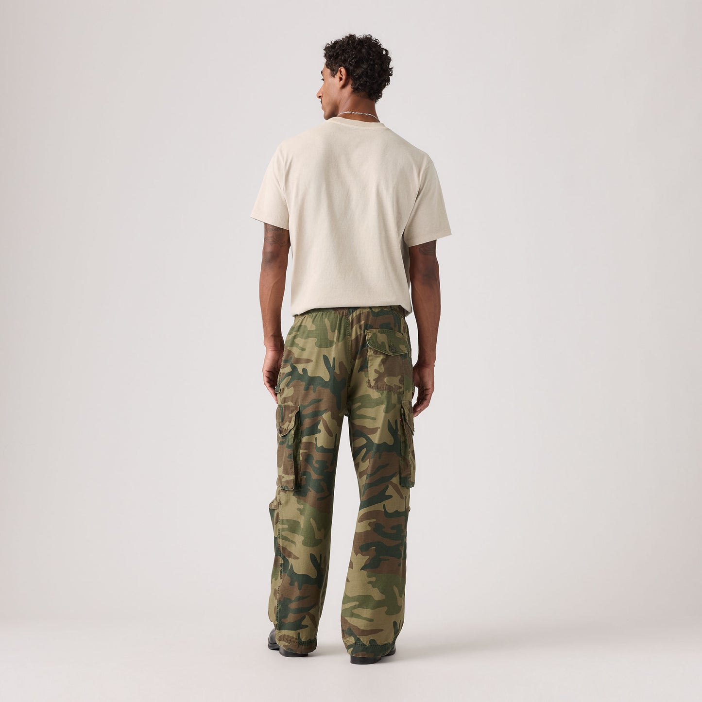 배기 필드 카고