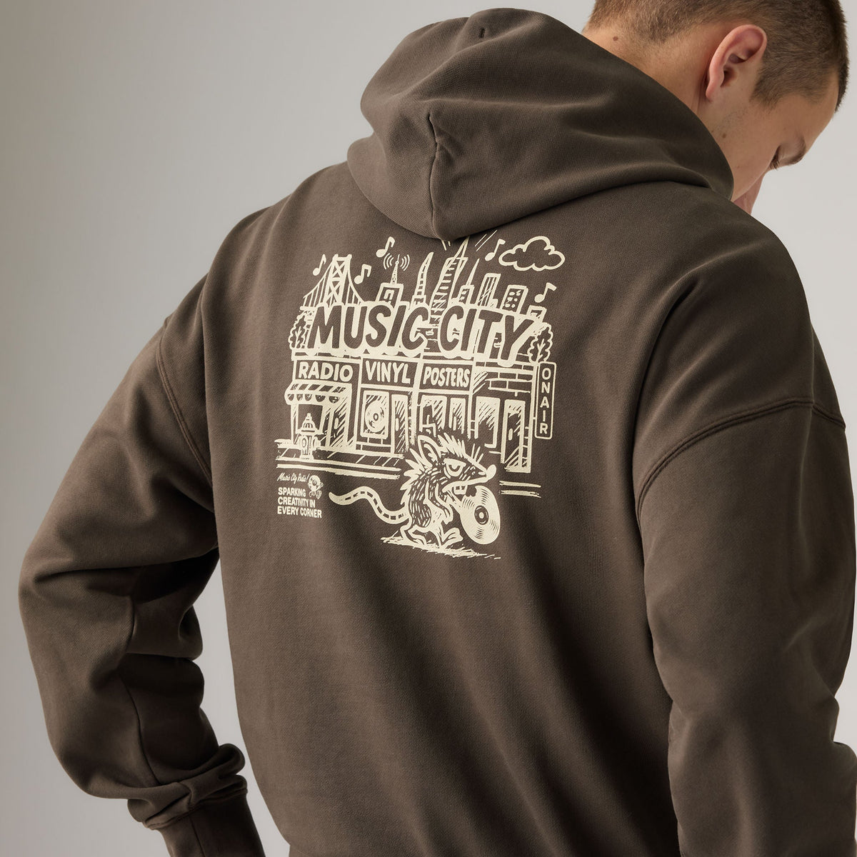투 홀스 크롭 후디
