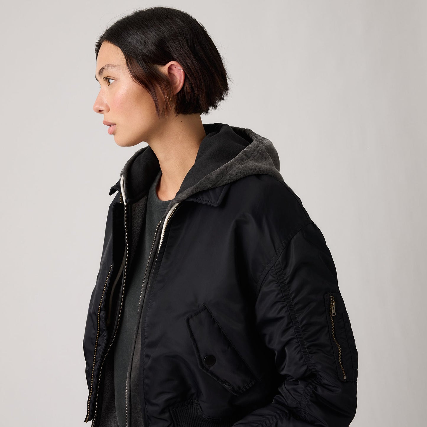 보위 크롭 봄버 자켓