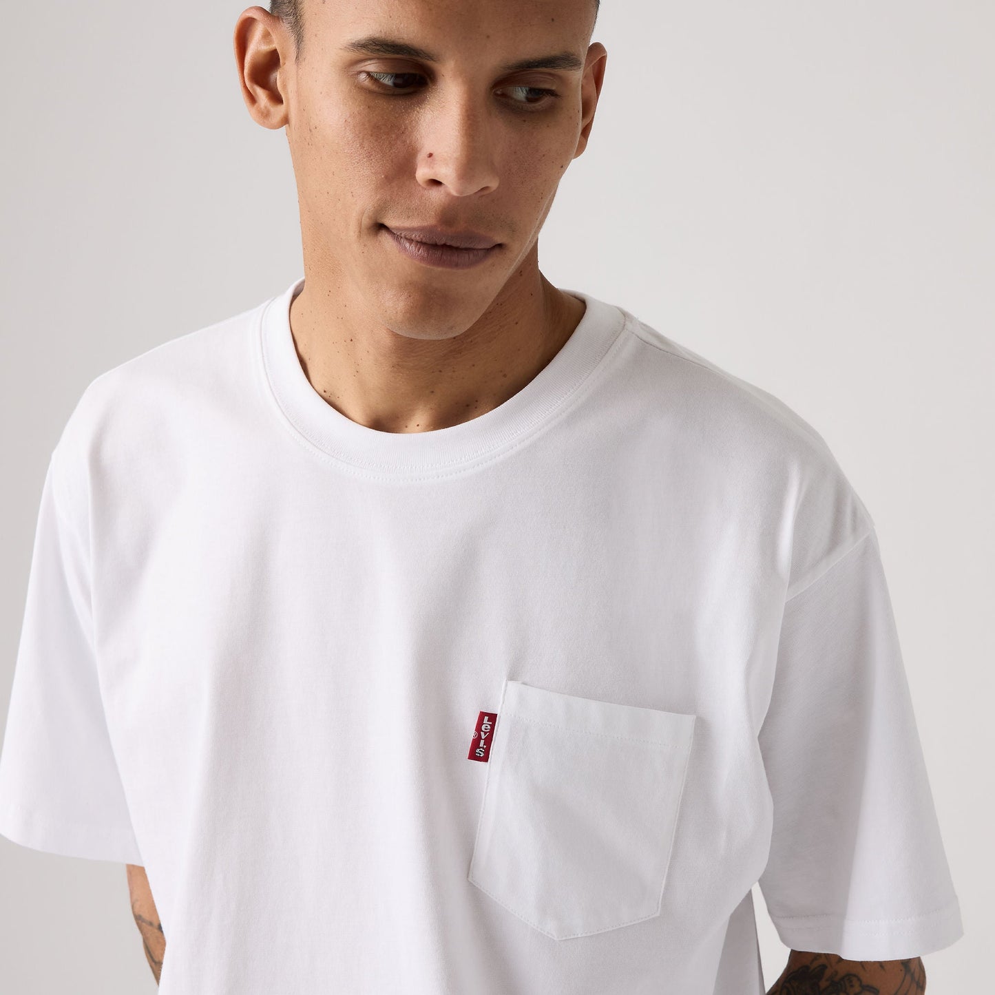 Levi's® x Sky High Farm Goods 포켓 티