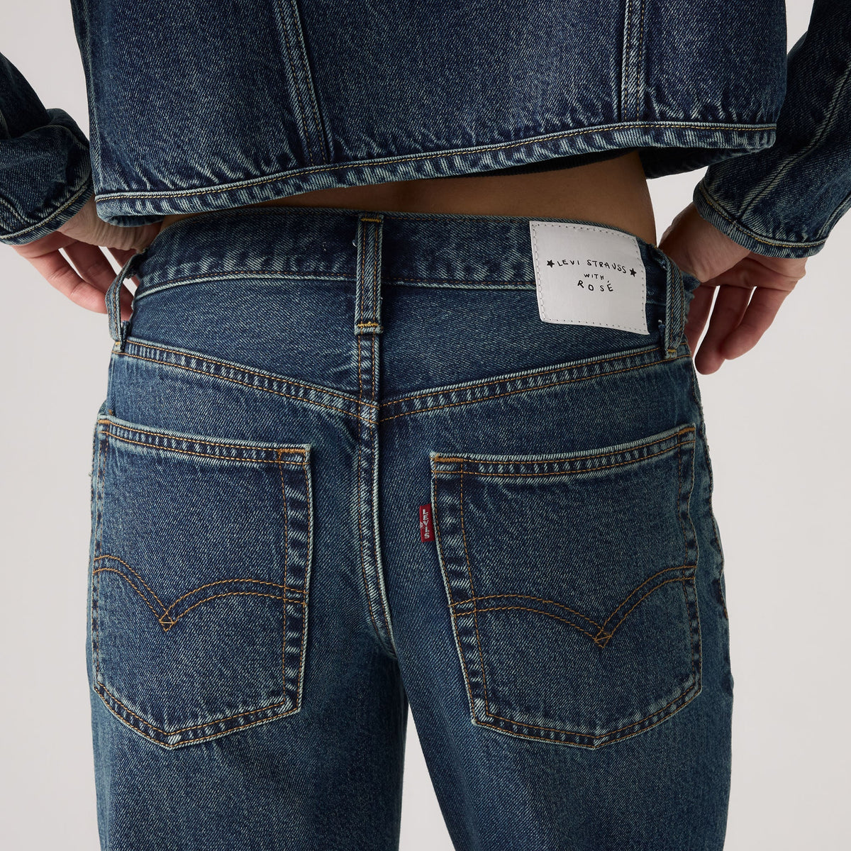 [9/18 순차 배송] Levi's® x Rosé 루즈 부츠 진