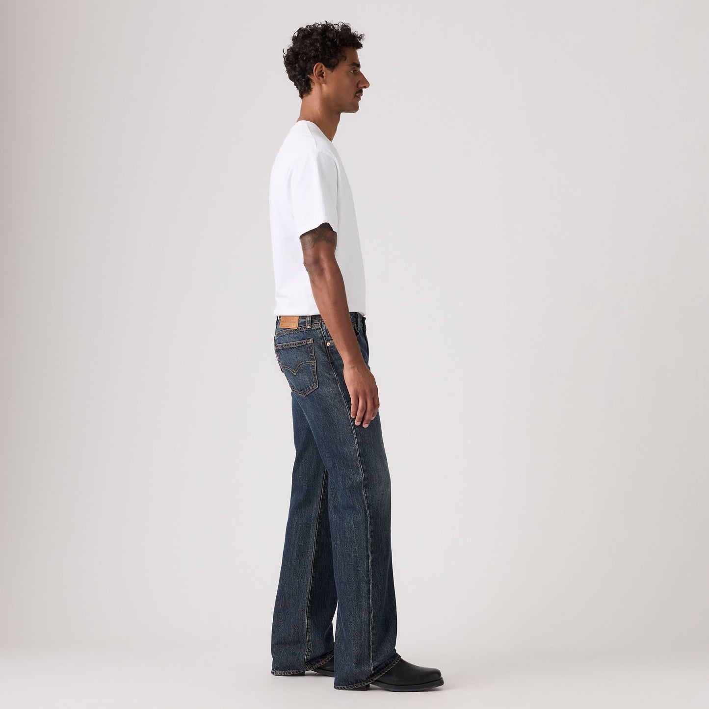 567™ 릴렉스 플레어 진