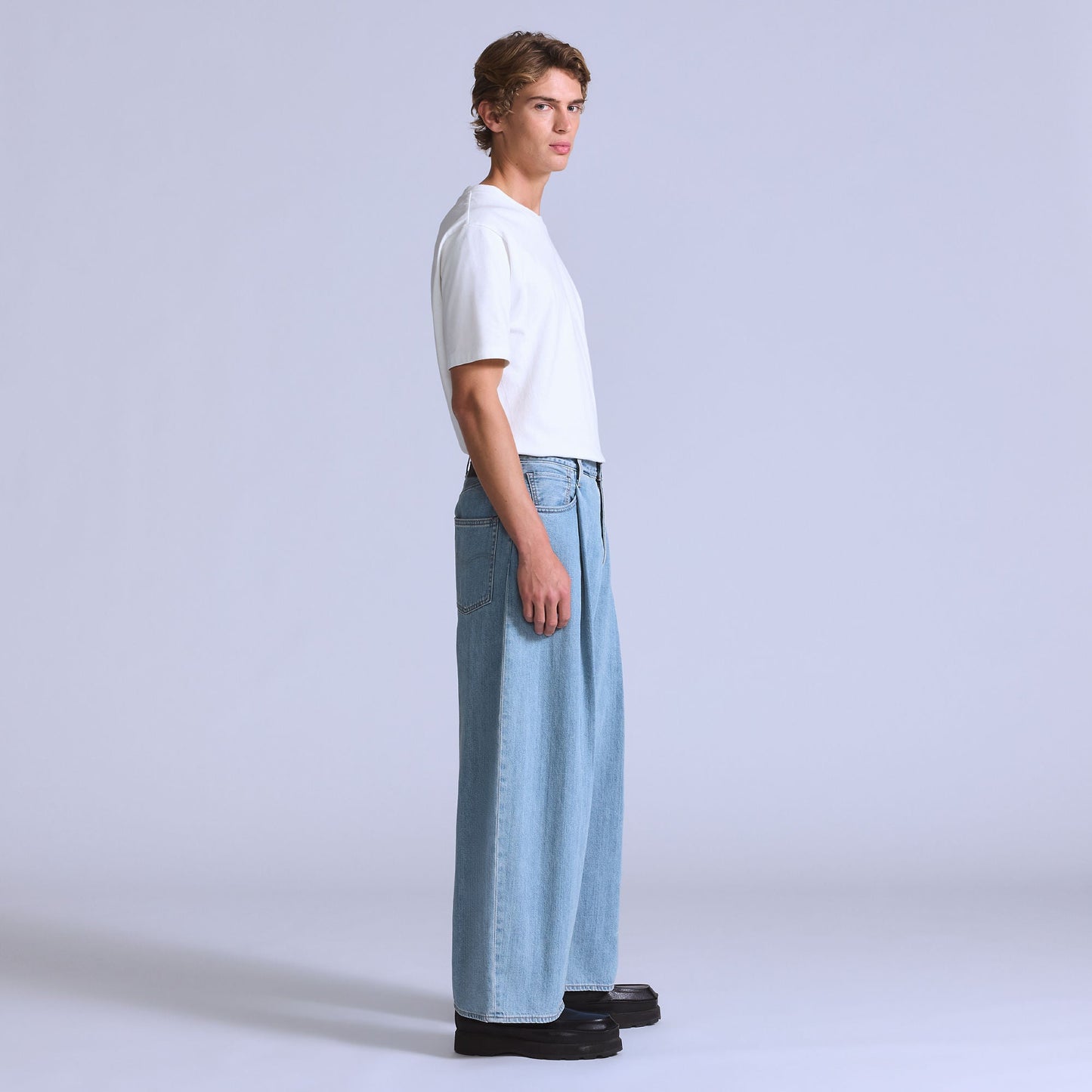 BLUETAB™ 와이드레그 플리츠 크롭 진