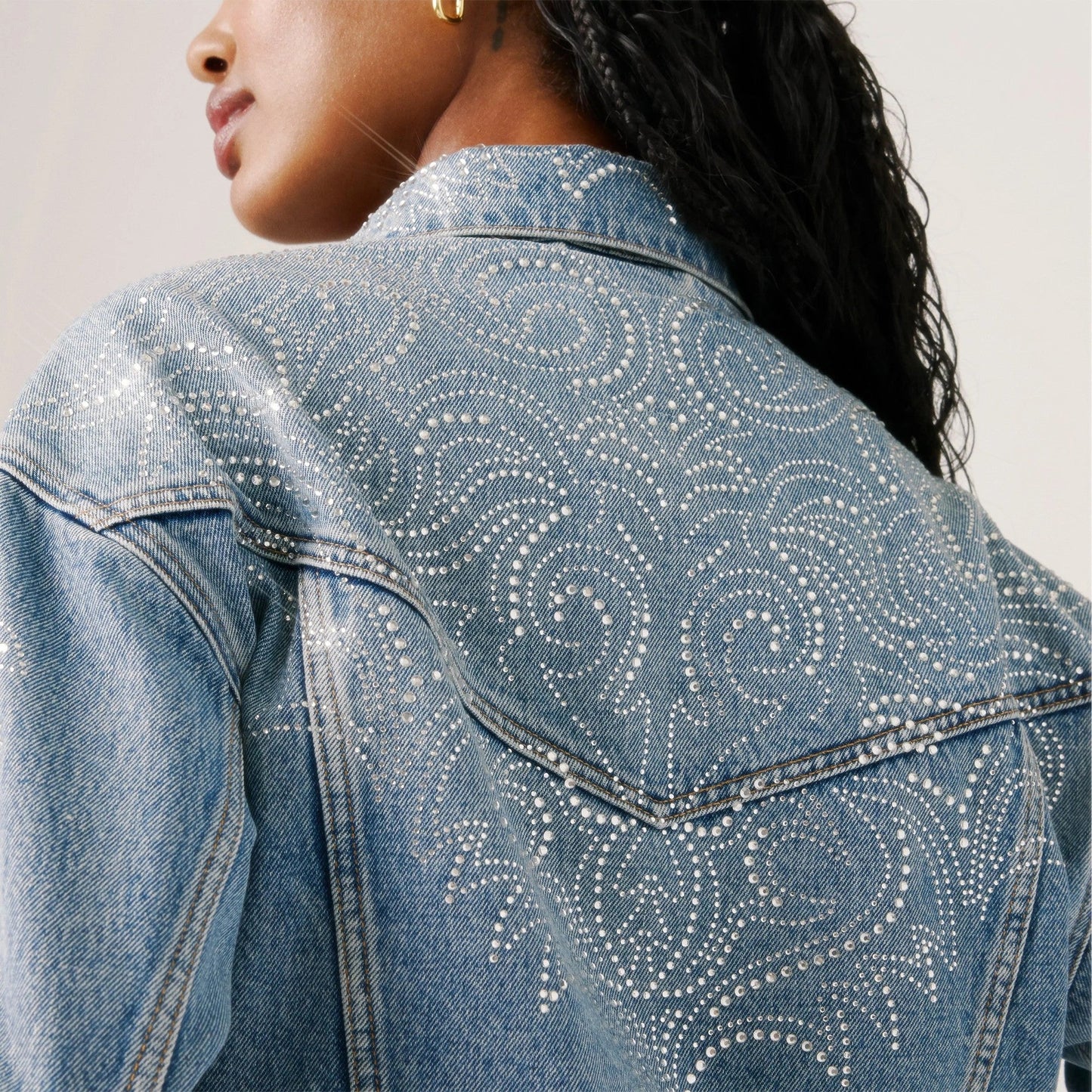 BEYONCÉ X LEVI’S® 슈렁큰 '90s 트러커 자켓
